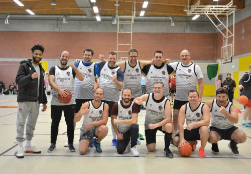 Mannschaftsfoto eines Basketball-Teams